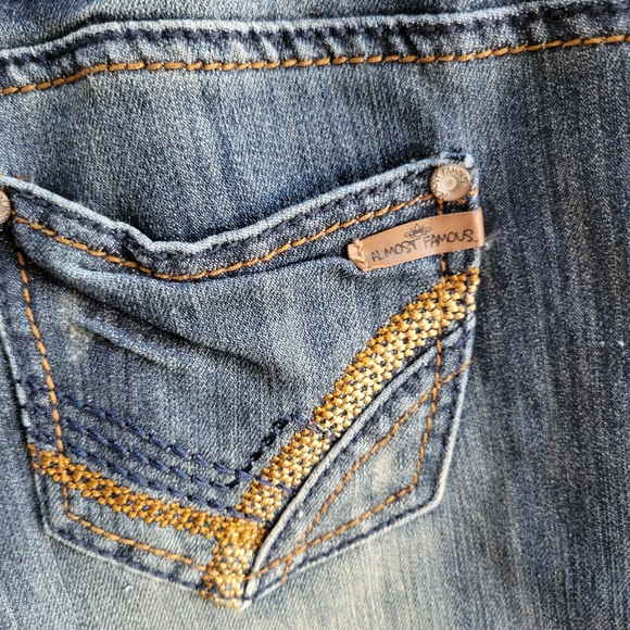 Almost Famous~Denim Shorts Double Button Raw Hem Size 13 - Picture 7 of 7